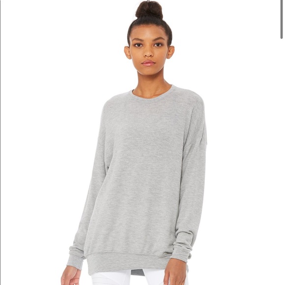 ALO Yoga Tops - ALO Yoga Soho Sweatshirt -nwot - Dove Grey Heather